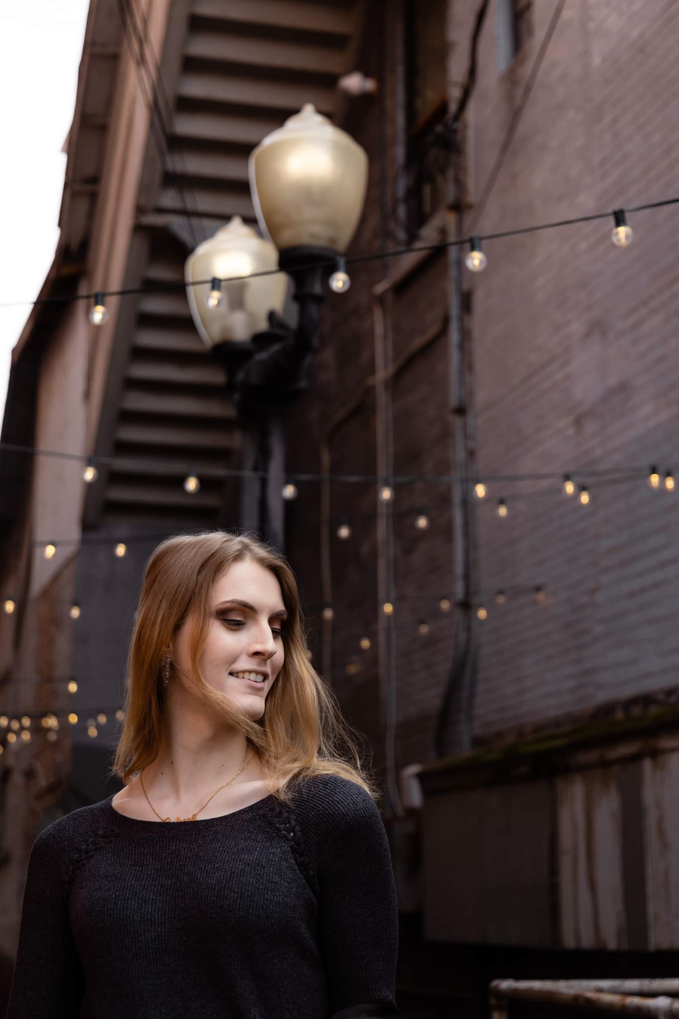 AlleySideLook